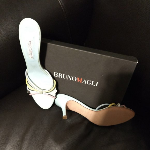 Bruno Magli Womens Nirsa Slide Sandals 7.5 N New - Picture 3 of 3